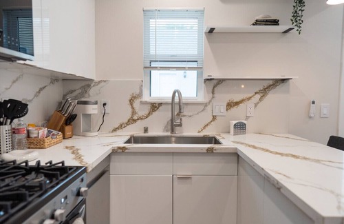 NoHo Arts District Apartment | CHARMING 1BR HAVEN: NEWLY REMODELED APARTMENT WITH PATIO AND OUTDOOR SEATING p62