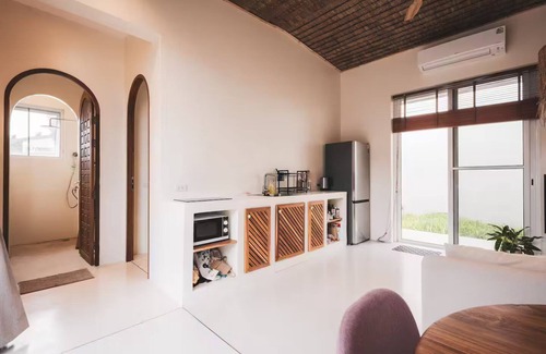 Haad Pleayleam House | Charming 2-BR Seaside Haven