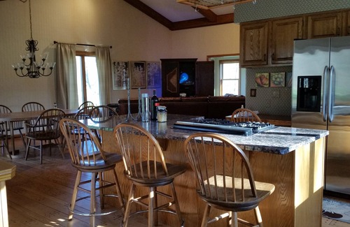 Medina House | Charming 2-bdrm country house with tranquil yard - center of the universe