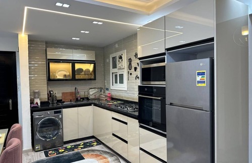 Ash-Shruq House | Charming 2-bedroom building in Madinty, Cairo Governorate with WiFi, AC