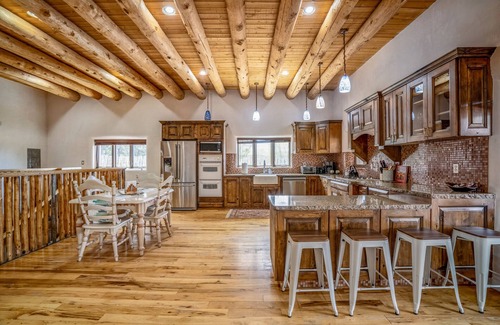 Tesuque House | Charming 2 bed/1 bath Tesuque Village Guesthouse