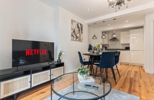 St. Leonard's Apartment | Charming 2-Bed Flat with Garden in London
