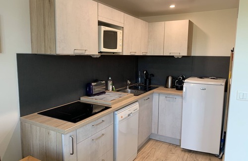 Belle Dune House | Charming 2-Bed House with Terrace Near Beach and Golf