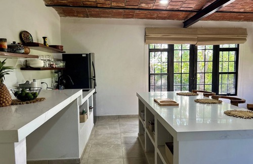 Platanitos House | Charming 2-bedroom house with WiFi, AC in fantastic Playa Platanitos