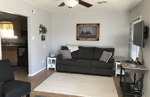 Wickenburg House | Charming 2 bedroom 1 bath home