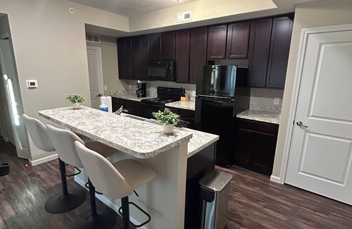 Northeast Columbus Apartment | Charming 2-bedroom apartment near Downtown Columbus