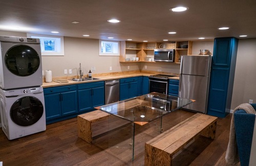 Bozeman Apartment | Charming 2-Bedroom Apartment – Minutes to Downtown & MSU!