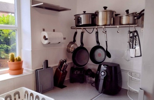 Eltham West Apartment | Charming 2-bedroom apartment in awesome London with WiFi