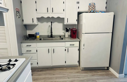 Benton Apartment | Charming 2-bedroom apartment near Rend Lake
