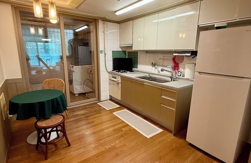 Guro-dong Apartment | Charming 2-bedroom apartment in lovely Seoul with WiFi, AC