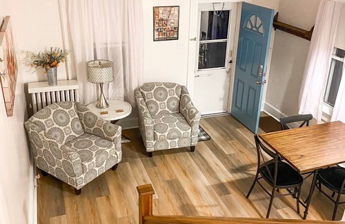 Windber Apartment | Charming 2-bedroom apt. with fully equipped kitchen, washer/dryer in Windber,