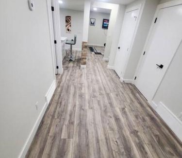 Northeast Edmonton Apartment | Charming 2-Bedroom Basement Oasis Sleeps 5,Size-150sqm, Netflix, family friendly