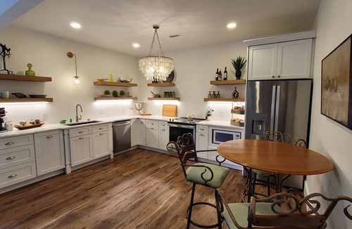 Hoschton Cottage | Charming 2-bedroom cottage in awesome Hoschton