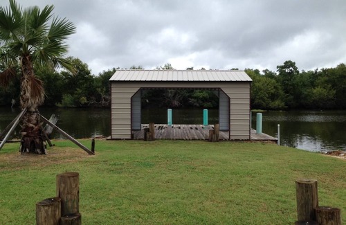 Chauvin Cottage | Charming 2-bedroom cottage in cool Chauvin with AC