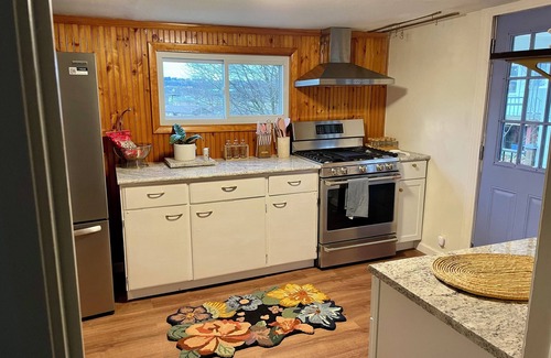 DuBois House | Charming 2-bedroom Gem, Scenic Views + Deck, Fire Pit