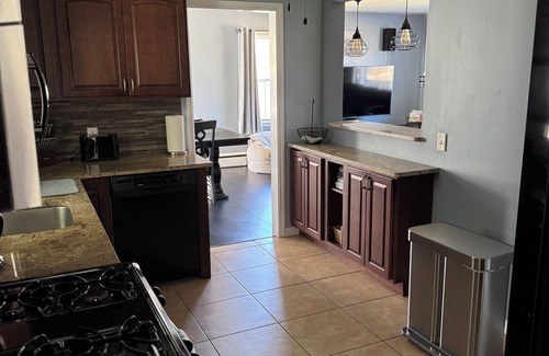 Binghamton House | Charming 2-bedroom house in delightful Binghamton with AC
