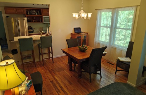 Twin Lakes House | Charming 2-bedroom house with WiFi, AC in delightful Twin Lakes