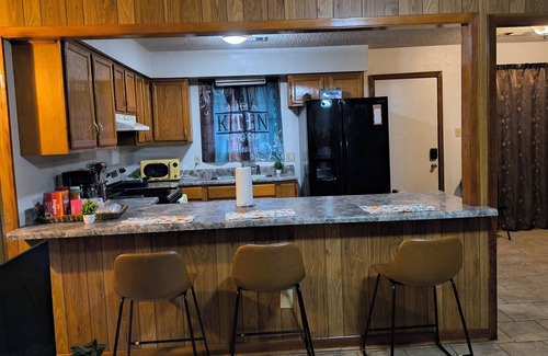 Leesville House | Charming 2-bedroom house in phenomenal Leesville with WiFi, AC