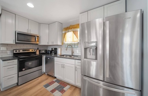 Olde Towne East House | Charming 2-bedroom house in lovely Columbus with AC