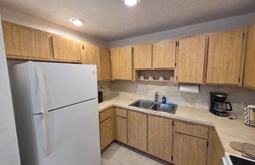 Lantana House | Charming 2-bedroom house close to beach and waterfront spots in Lantana