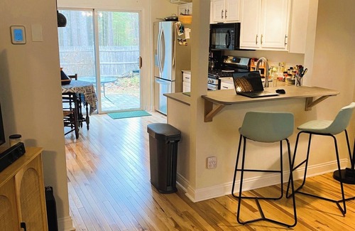 Malta House | Charming 2-bedroom townhome in delightful Ballston Spa with WiFi, AC
