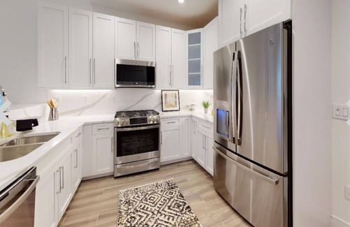 Farmingdale Apartment | Charming 2-bedroom apartment close to Ryder Cup in Farmingdale with Parking