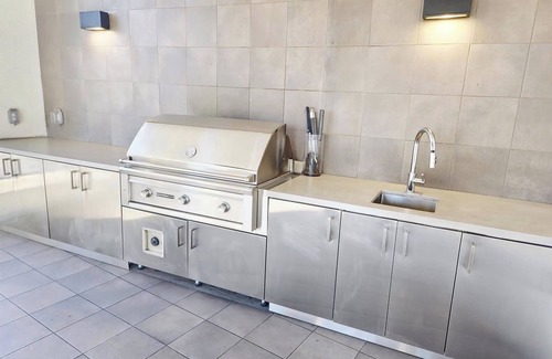 Little Tokyo House | Charming 2-Bedroom in DTLA’s Authentic and Vibrant Little Tokyo Zone