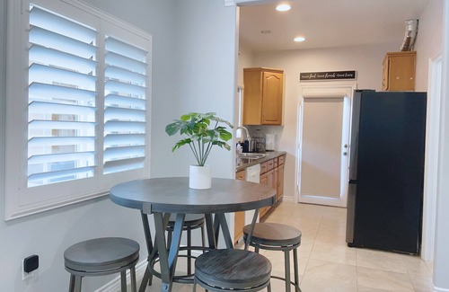 Westminster House | Charming 2-bedroom guesthouse family friendly near Disneyland/LittleSaigon
