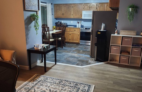 Willseyville Apartment | Charming 2-bedroom apartment in fabulous Willseyville with AC, WiFi