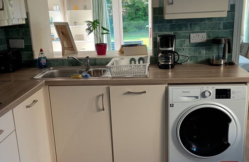 Carlow House | Charming 2-bedrooms suite with Hi Speed Wifi 1hr from Dublin near attractions