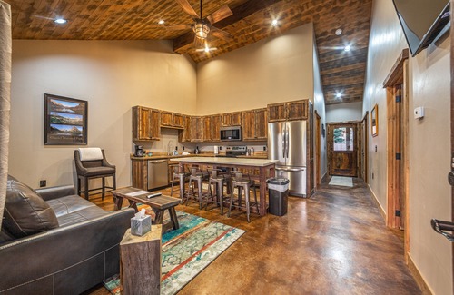 Coram Condo | Charming 2bd/1ba MT Retreat- sleeps 6 – Just 7 Miles Away From GNP- #4-STAY HERE