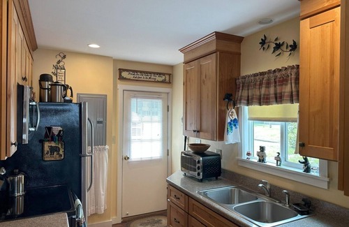 Acton Cottage | Charming 2BR Cottage With 50' of waterfront