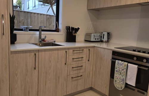 Henderson House | Charming 2BR Home on Awaroa Road
