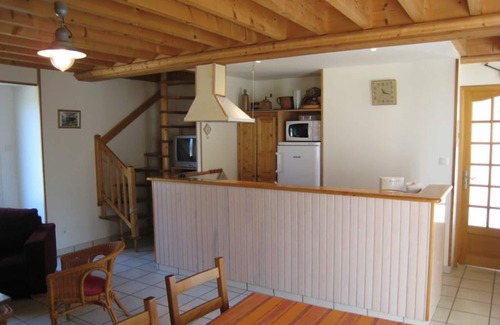Tamerville Cottage | Charming 3-Bed Cottage in Tamerville with Fireplace, Garden, and WiFi
