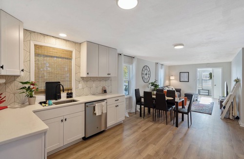 North Syracuse House | Charming 3-bedroom house in North Syracuse