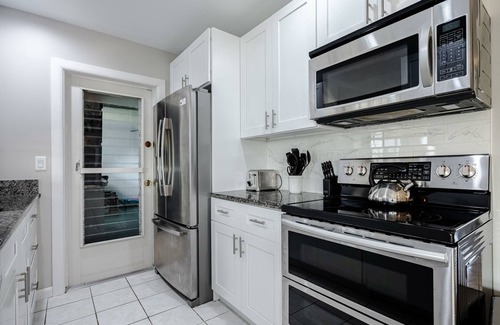 Port Charlotte - Charlotte Harbor House | Charming 3-bedroom house with private pool on canal