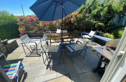 Alden Manor Cottage | Charming 3-bedroom Steps from Beach in Point Lookout