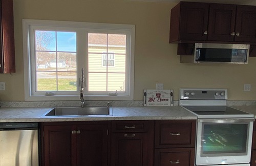 Lakeside House | Charming 3-bedroom 2-bath house in Lakeside with WiFi and AC