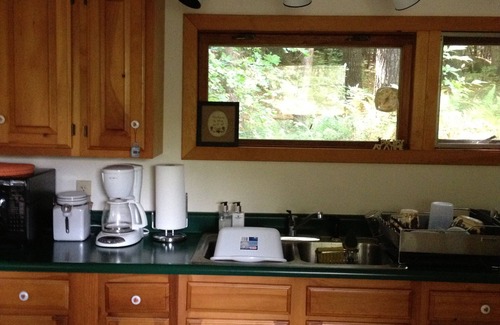 Swanzey Cabin | Charming 3 bedroom 2 bath Lakeside Cabin on Pristine Swanzey Lake