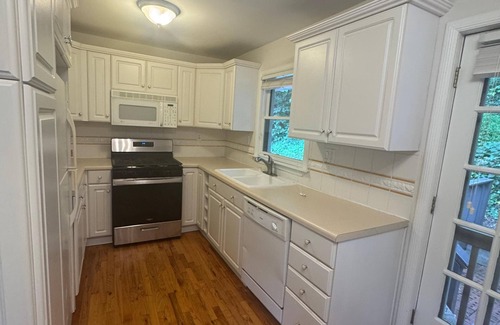 Loring Heights House | Charming 3-Bedroom Atlanta Retreat Near Midtown
