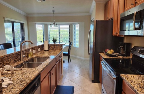 Bradenton Condo | Charming 3-bedroom condo in Bradenton with WiFi and AC