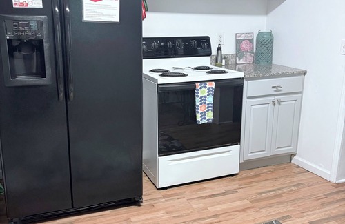 Marshfield House | Charming 3-bedroom house near downtown Marshfield