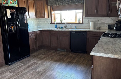 Box Elder House | Charming 3-bedroom house with AC and WiFi in Box Elder.