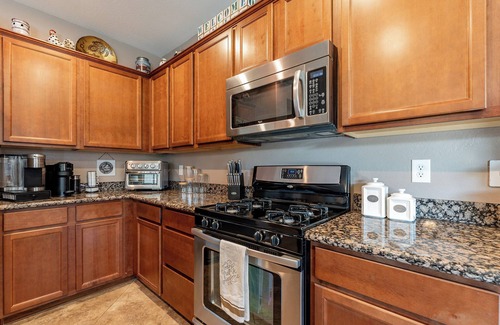 Gilbert House | Charming 3-bedroom house with AC, WiFi and Pool in welcoming Gilbert