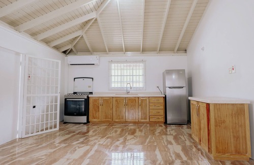 Scarborough Villa | Charming 3-bedroom villa in Central Scarborough