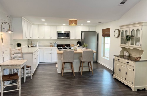 Cartersville House | Charming 3-bedroom house in quaint Cartersville.