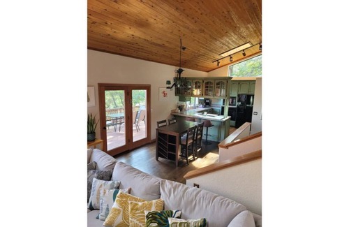 Kelseyville House | Charming 3 Bedroom Home with Lake & Mountain Views