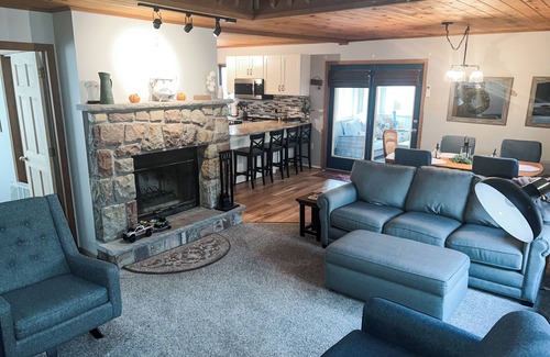 Thornhurst House | Charming 3-bedroom home away from home in Pocono Lake
