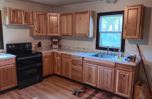 Mooresburg Cabin | Charming 3-bedroom cabin with AC and WiFi in delightful Rogersville
