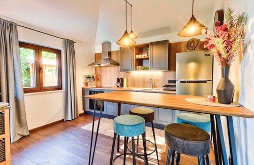Roskici Villa | Charming 3 bedroom villa with pool surrounded by greenery